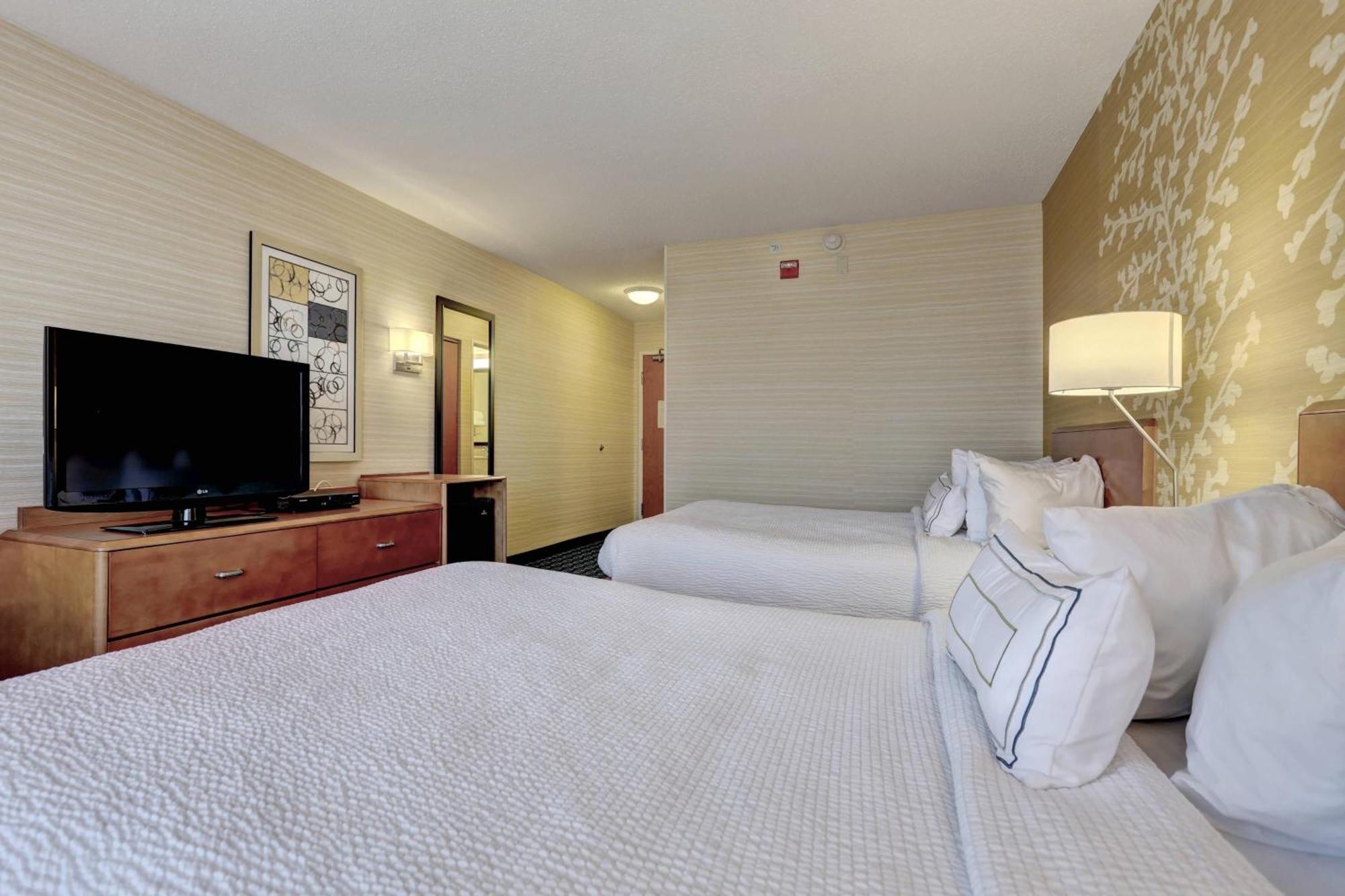Fairfield Inn & Suites By Marriott Edison - South Plainfield Экстерьер фото