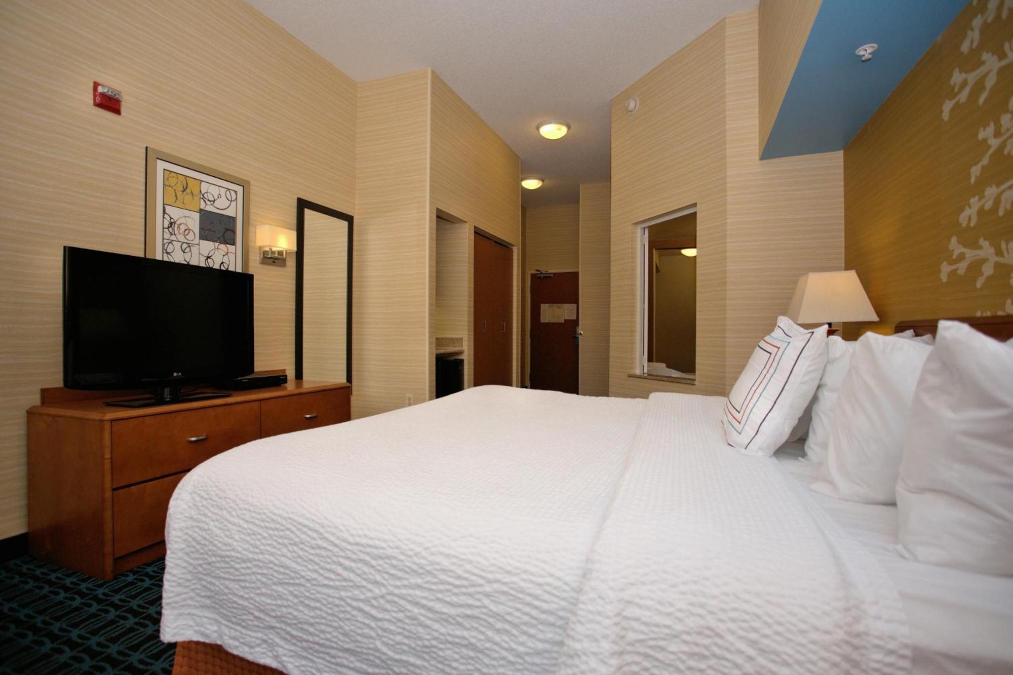 Fairfield Inn & Suites By Marriott Edison - South Plainfield Экстерьер фото