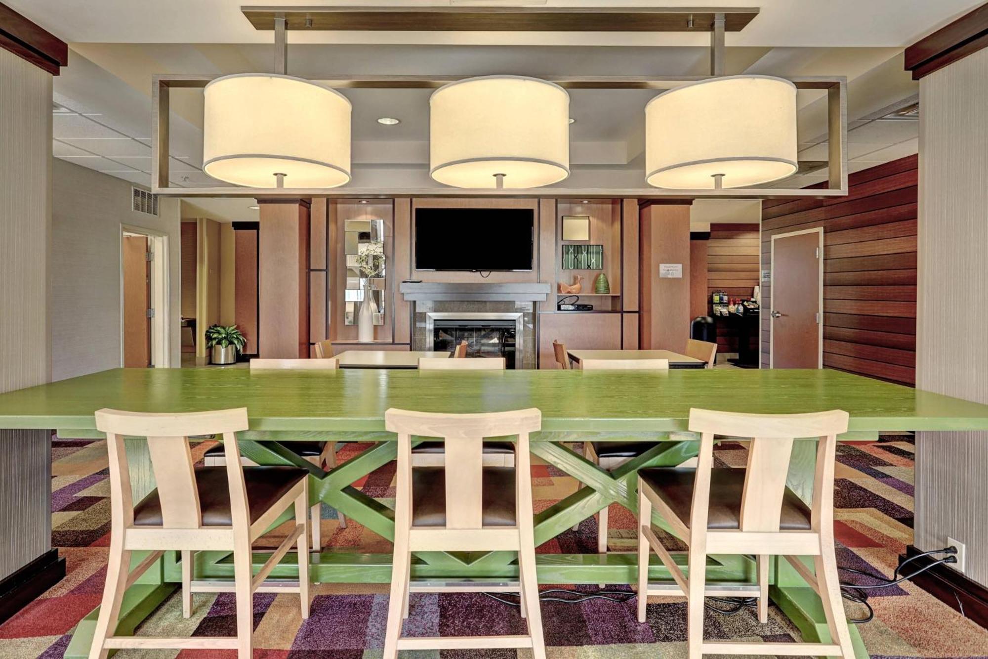 Fairfield Inn & Suites By Marriott Edison - South Plainfield Экстерьер фото