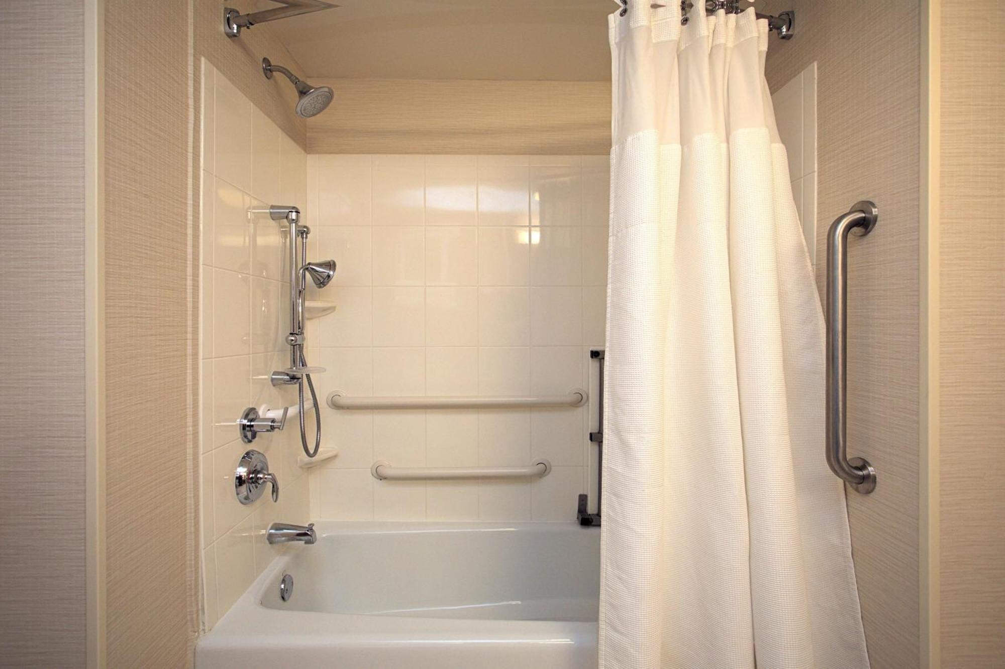 Fairfield Inn & Suites By Marriott Edison - South Plainfield Экстерьер фото